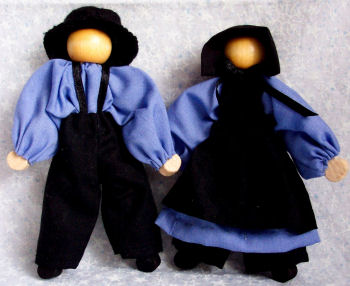 Mini Clothespin Amish Boy & Girl  Clothespin Dolls