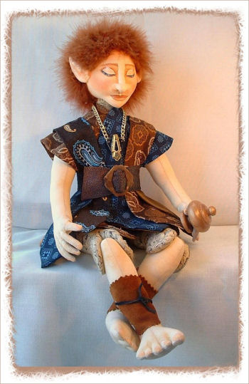 Tye - Cloth Doll Pattern for a 11" button gusset jointed elf dressed.